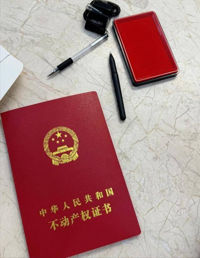 本地证件制作多少钱：隐藏价格背后的真相，多数人不知道